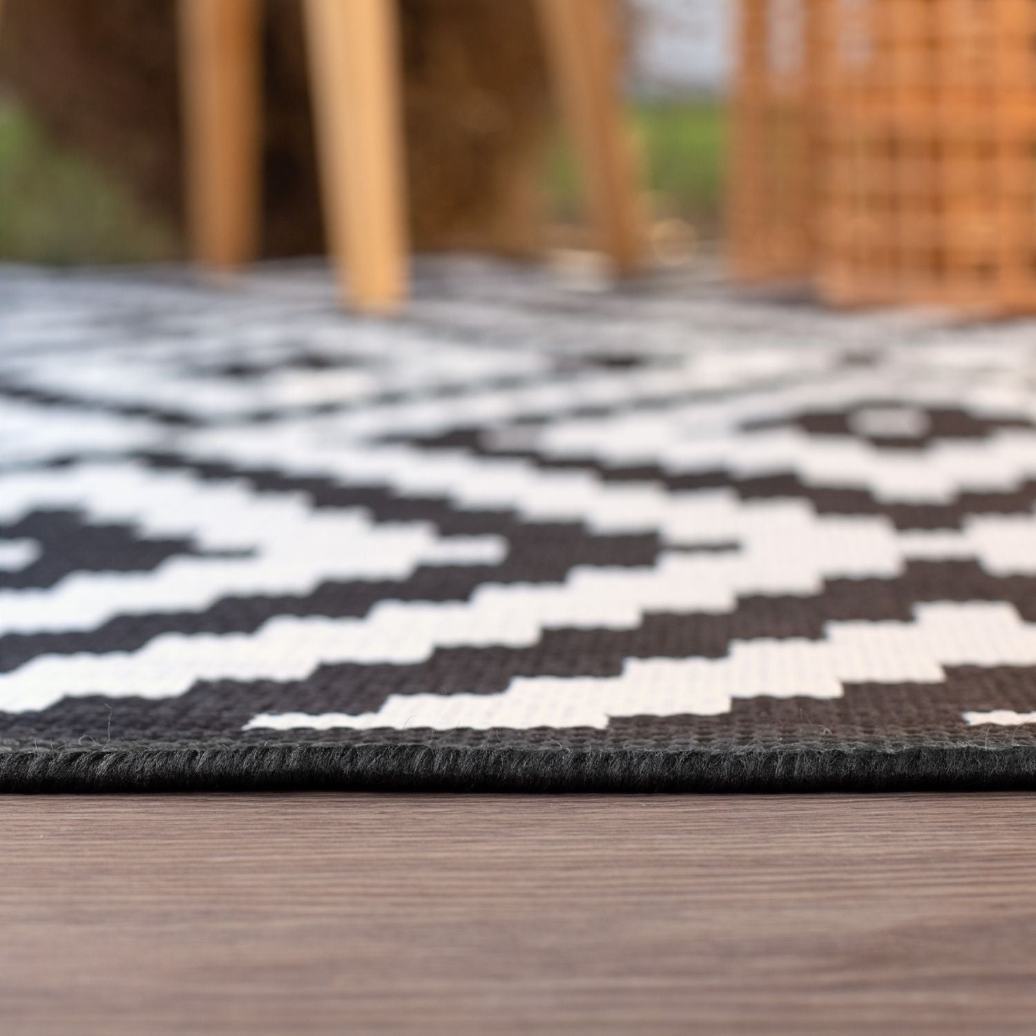 Ecology Outdoor Rug | Black Diamond Flatweave | Weatherproof Polypropylene
