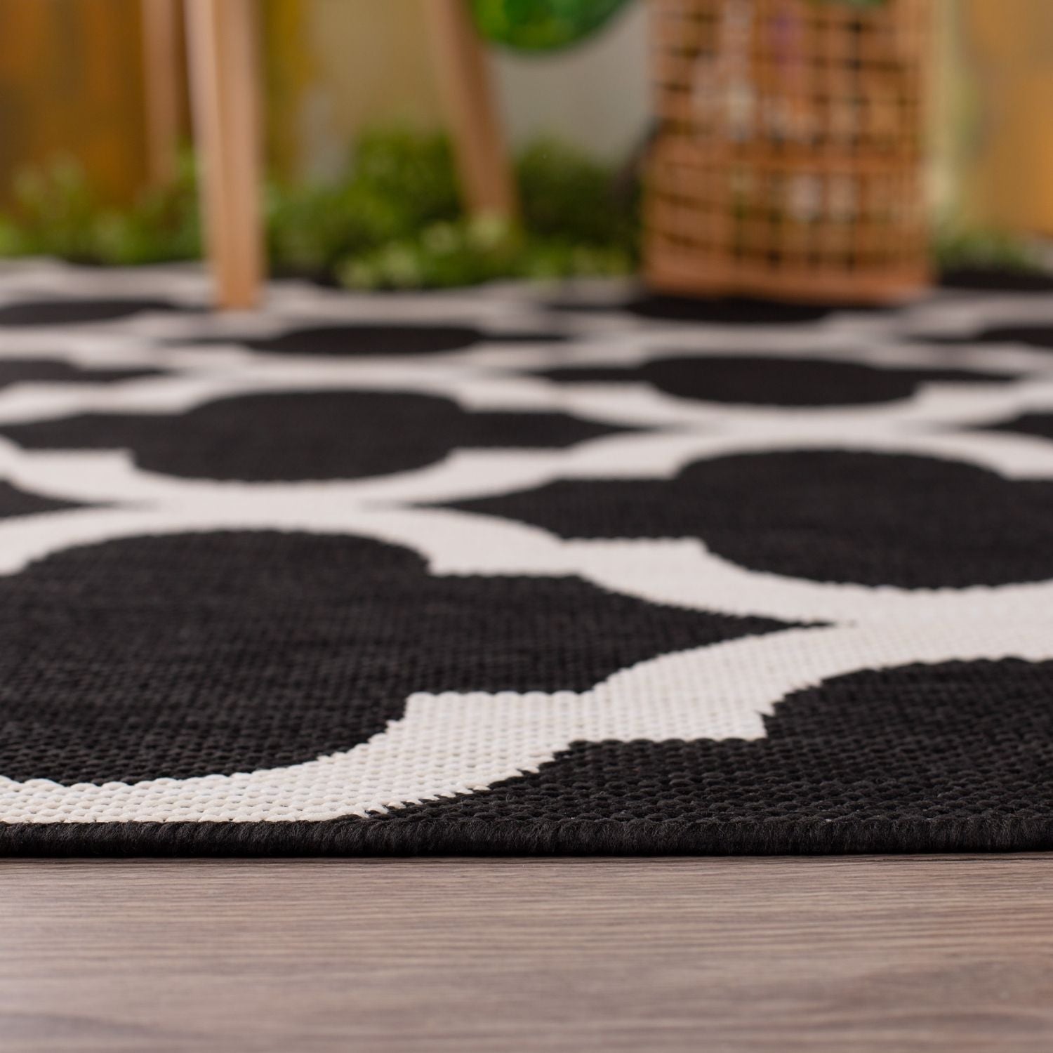 Ecology Outdoor Rug | Black Moroccan Trellis Flatweave | Weatherproof Polypropylene