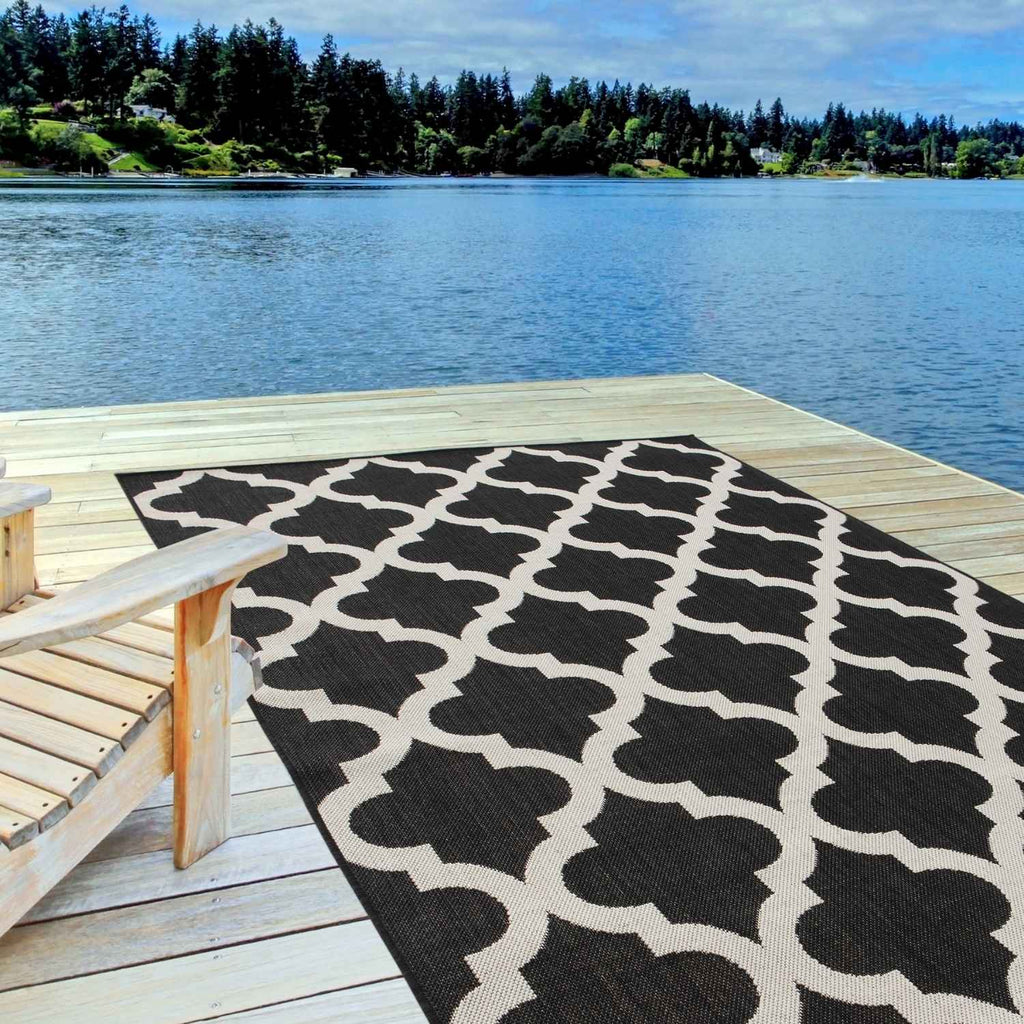Ecology Outdoor Rug | Black Moroccan Trellis Flatweave | Weatherproof Polypropylene