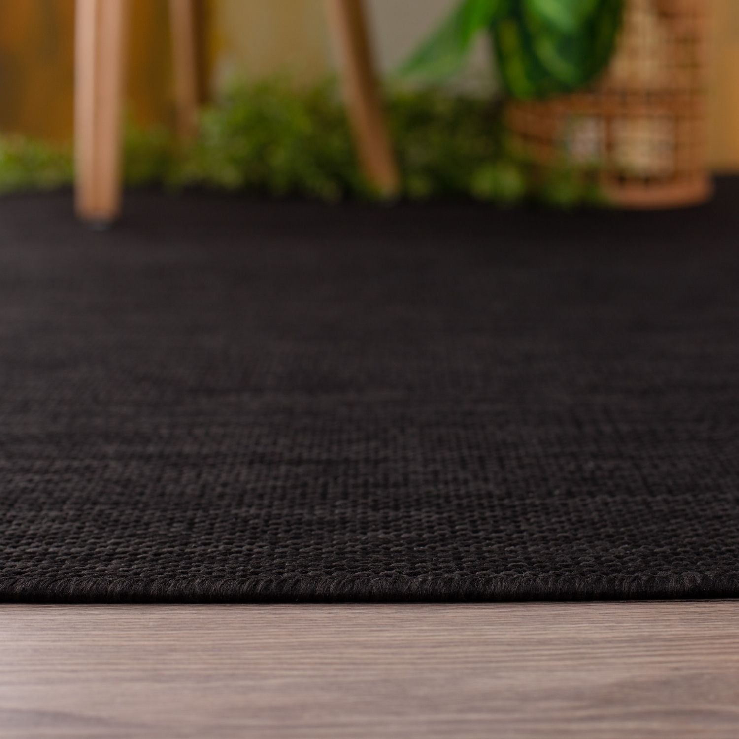 Ecology Outdoor Rug | Plain Black Flatweave | Weatherproof Polypropylene