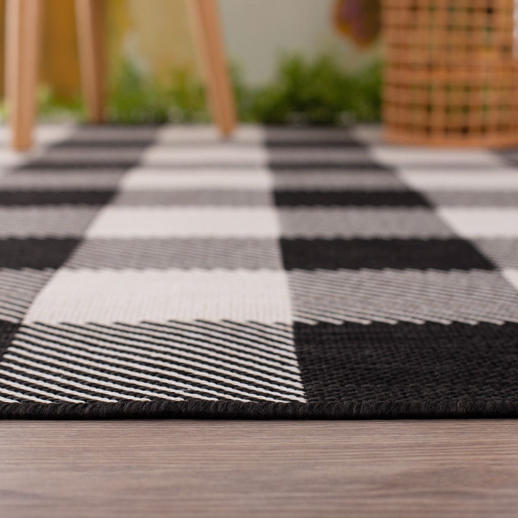 Ecology Outdoor Rug | Black Geometric Flatweave | Odour Resistant Polypropylene