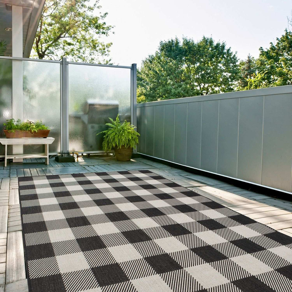 Ecology Outdoor Rug | Black Geometric Flatweave | Odour Resistant Polypropylene