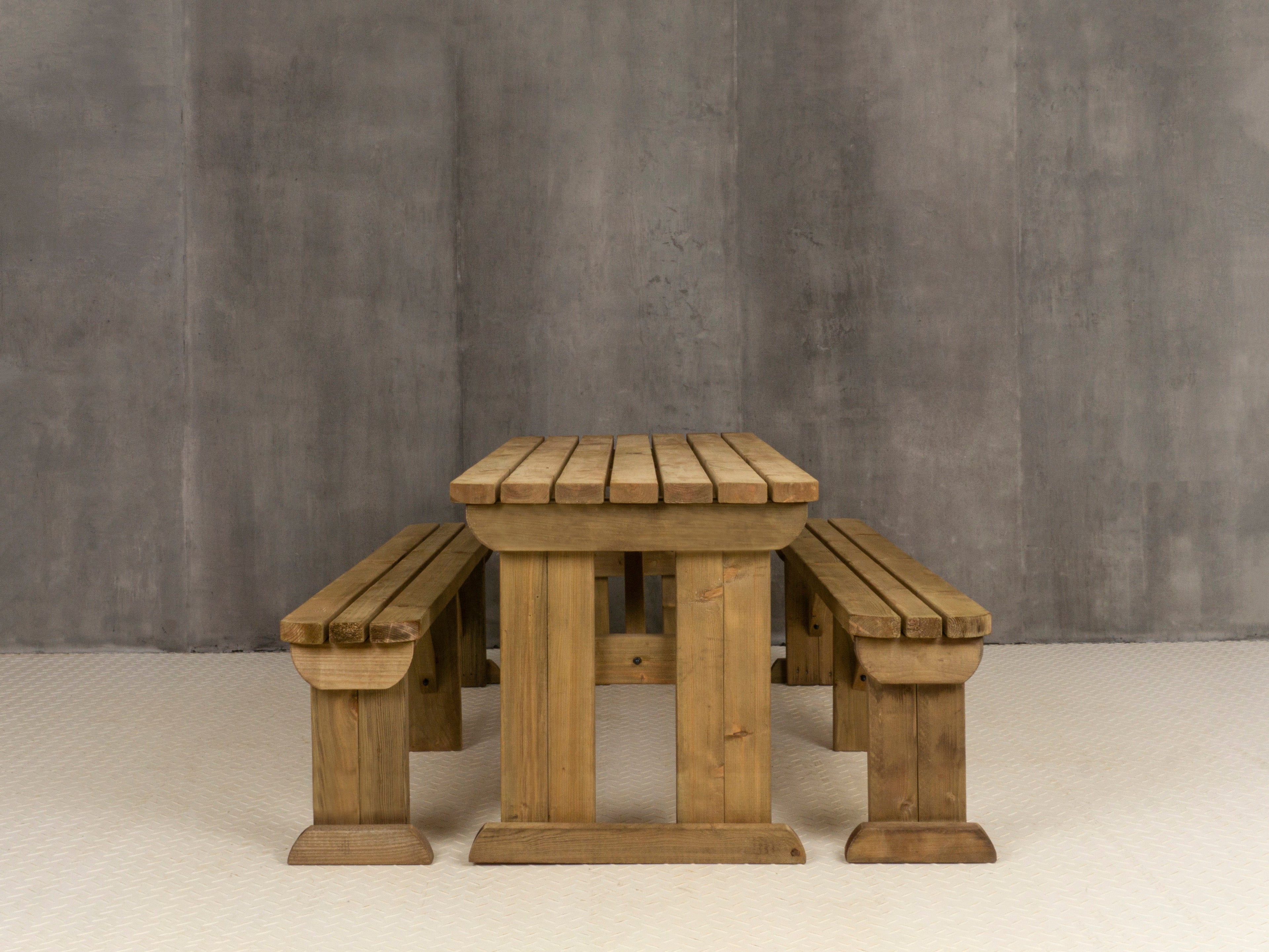 Aspen Rounded Picnic Table and Benches Set - Rustic Finish