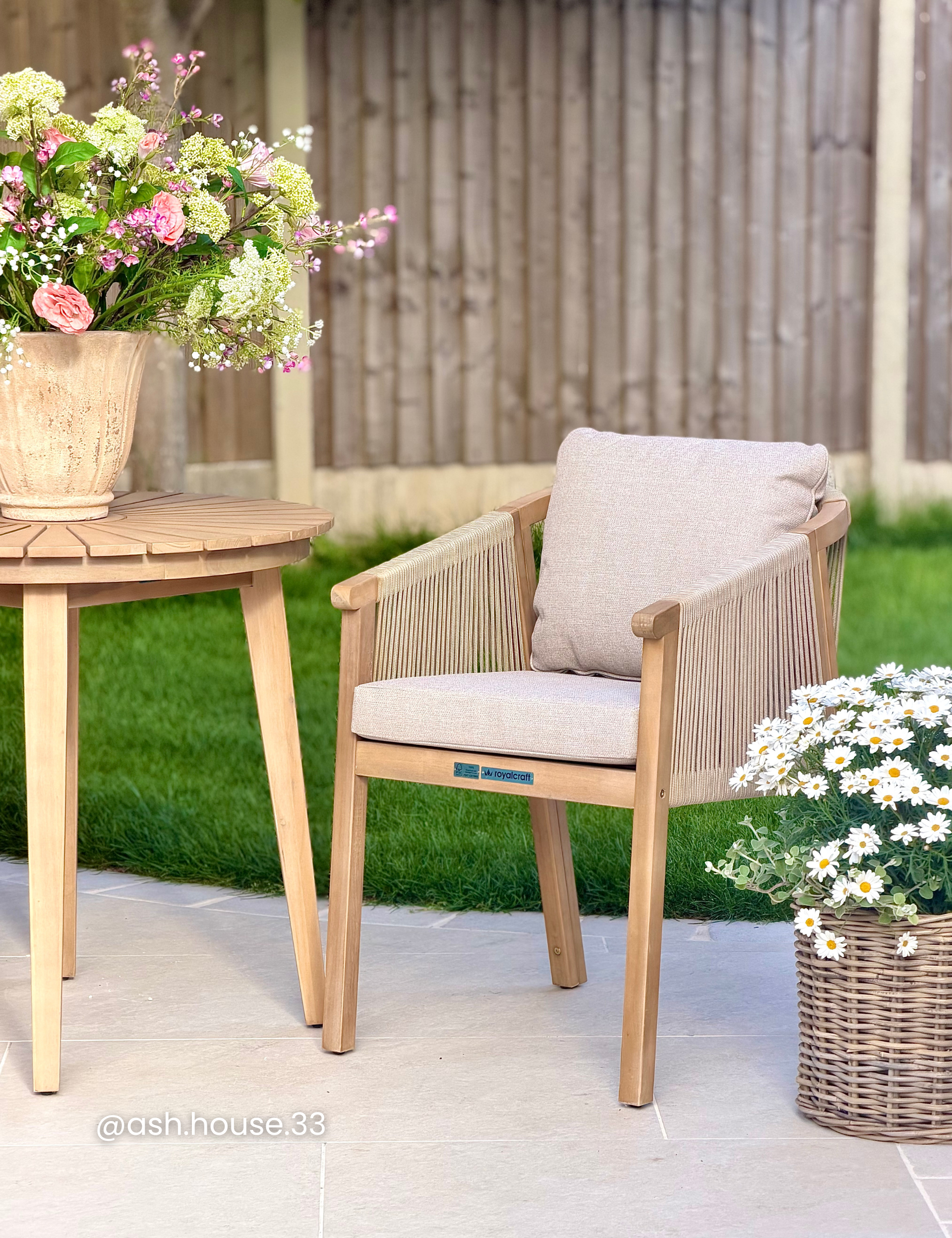 Royalcraft Roma 2 Seater Round Garden Bistro Set with Roma Rope Chairs | FSC Acacia