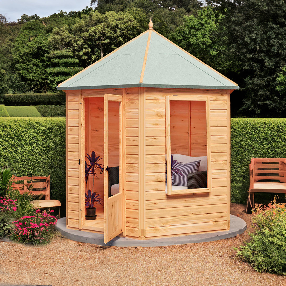 Welton Summerhouse | 8x7 Shiplap Timber Summerhouse