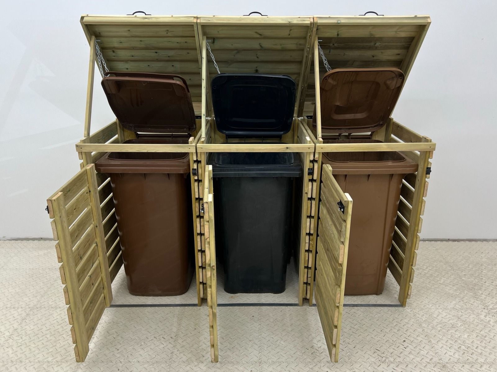 BinBreeze Wheelie Bin Storage Unit | Wooden Bin Store &amp; Hideaway | 1&ndash;4 Bins