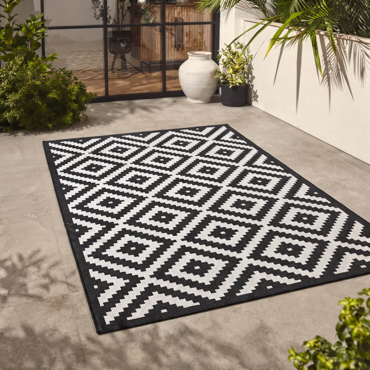 Ecology Outdoor Rug | Black Diamond Flatweave | Weatherproof Polypropylene