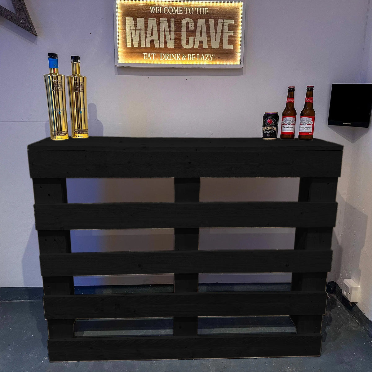 Rustic Wooden Pallet Style Bar | Handcrafted Garden Bar